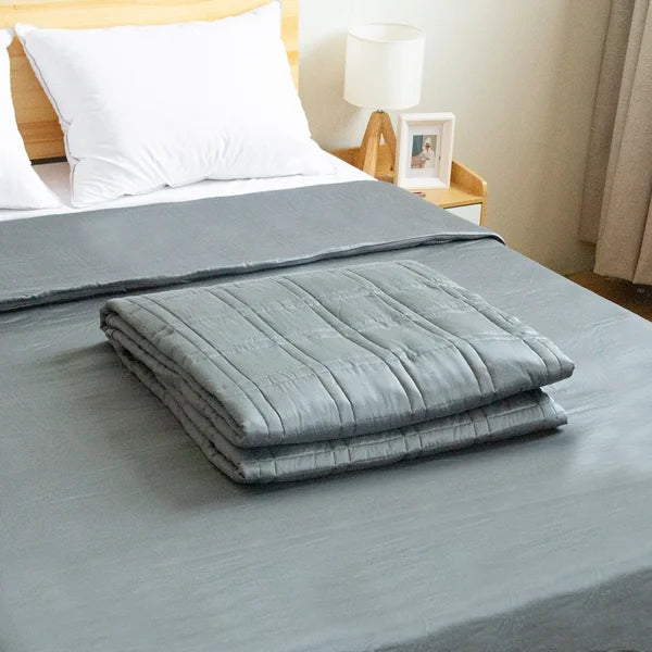 Grey Weighted Blanket - Solid Grid Design