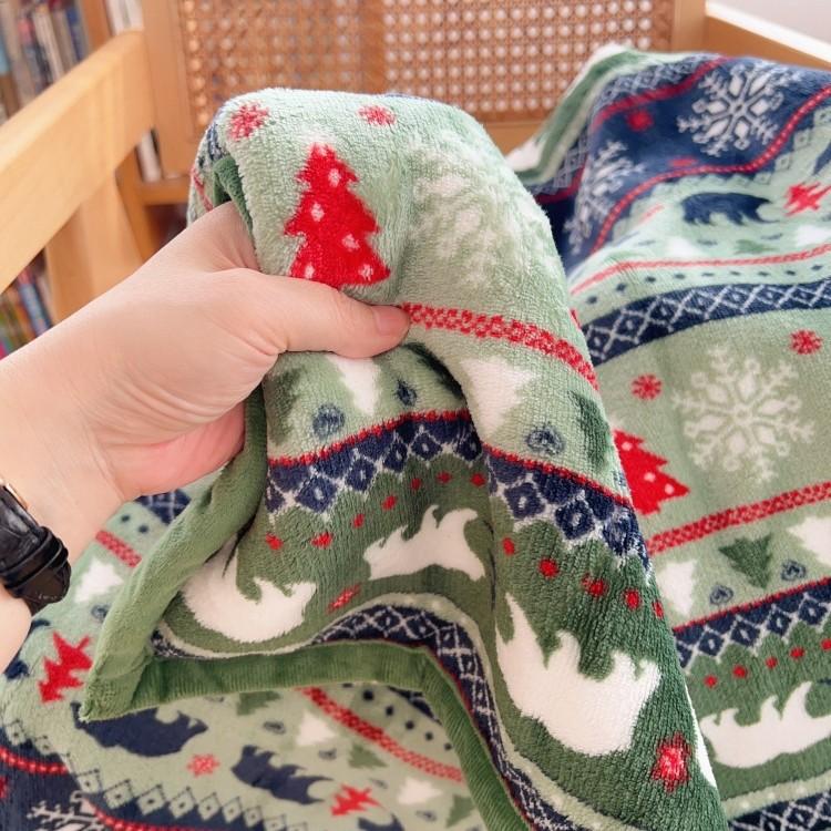 Christmas Snowflake Bear Blanket Nap Blanket Sofa Blanket Winter Thick Coral Fleece Blanket