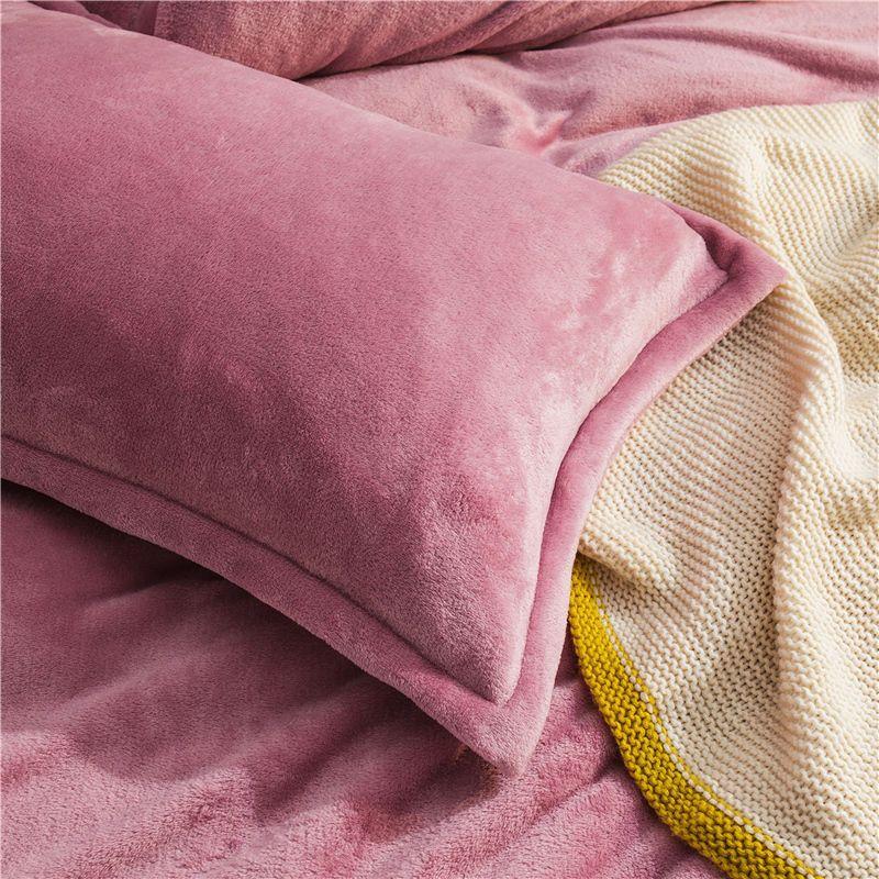 Winter Coral Fleece Pillowcase Comfortable And Soft