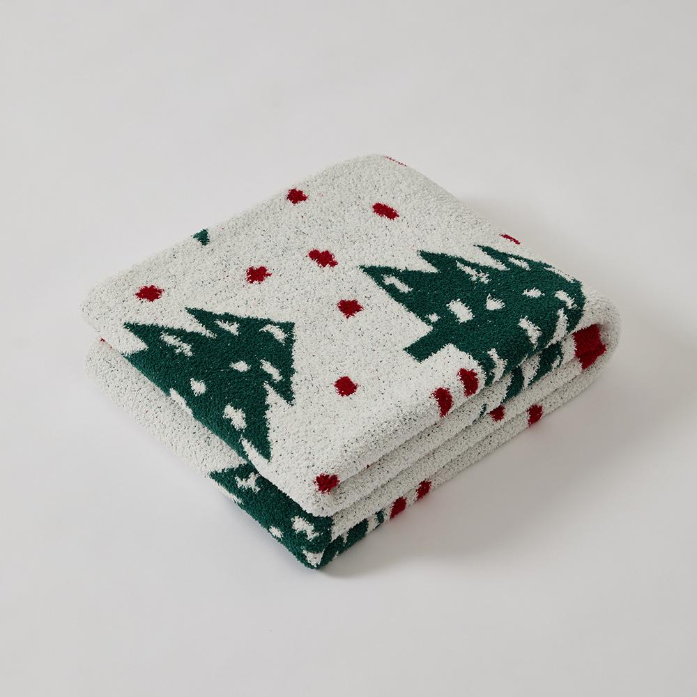 Elegear  Blanket Christmas Tree with Red Polka Dots