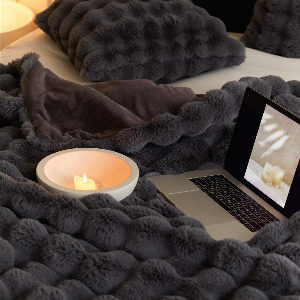 Tuscany INS Style Bubble Fleece Blanket - Thick, Warm, Solid