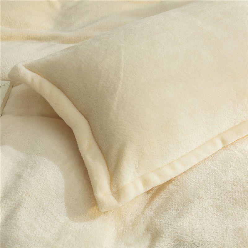 Winter Coral Fleece Pillowcase Comfortable And Soft