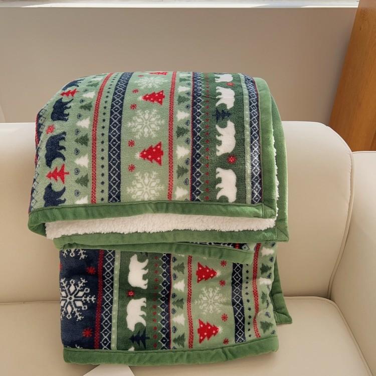 Christmas Snowflake Bear Blanket Nap Blanket Sofa Blanket Winter Thick Coral Fleece Blanket