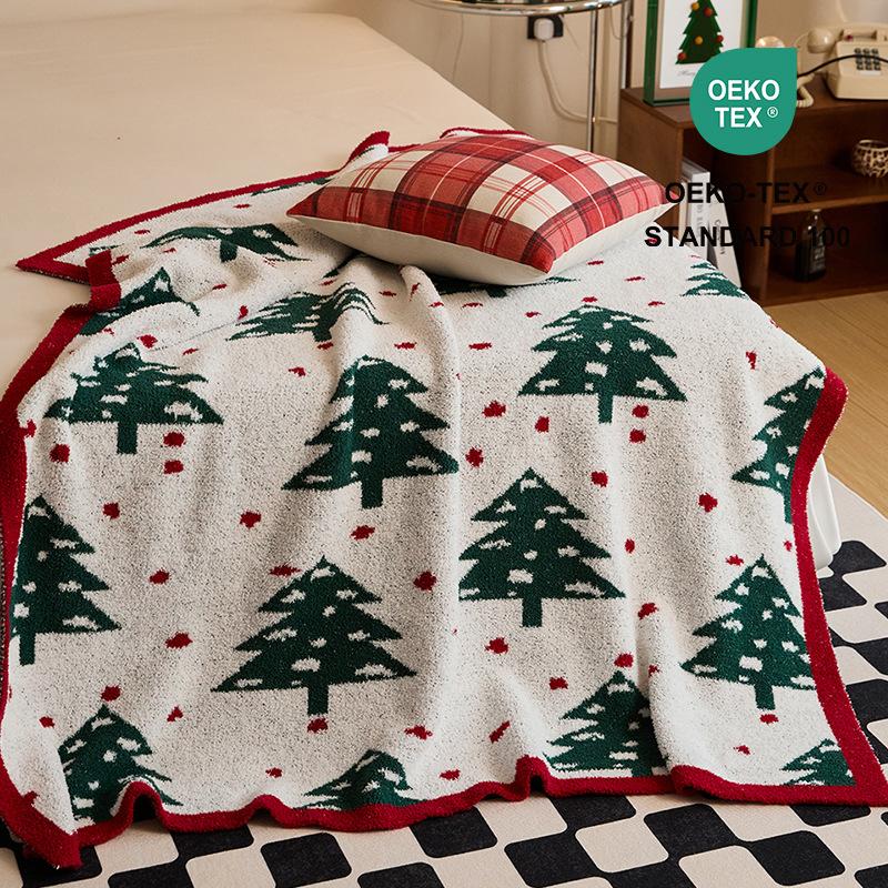 Elegear  Blanket Christmas Tree with Red Polka Dots